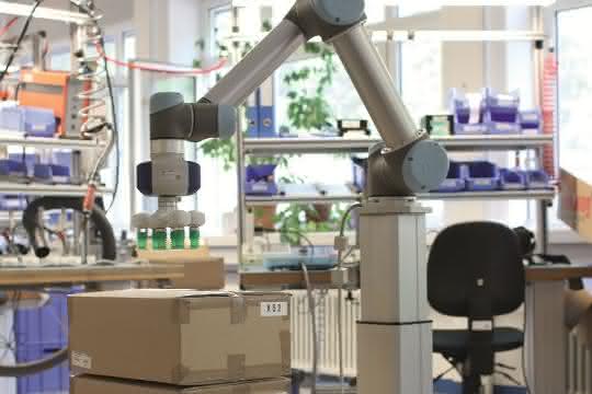 SKF: Stadiontour mit Universal Robots