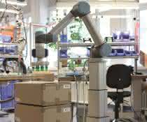 SKF: Stadiontour mit Universal Robots