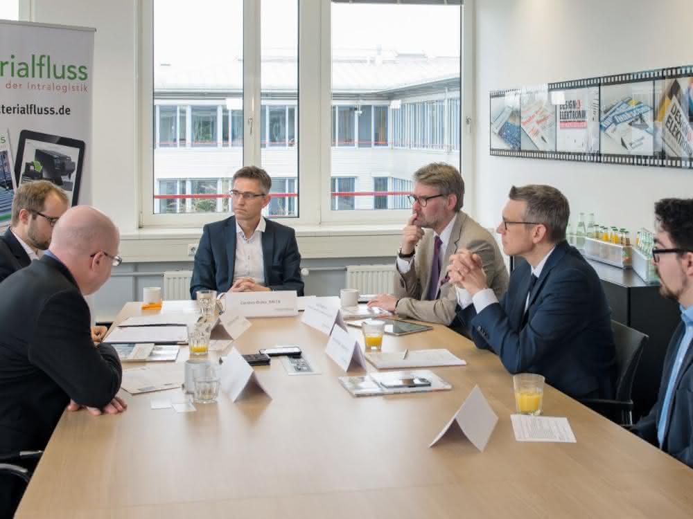 materialfluss ROUND TABLE: Das Rückgrat der Automatisierung