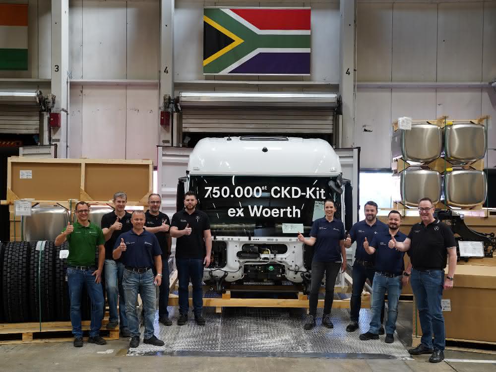 Eine dreiviertel Million für den ganzen Globus: 750.000ster Lkw-Bausatz verlässt das Mercedes-Benz Werk Wörth