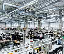 Lean Production im Fokus: Arbeitsplätze ergonomisch und flexibel gestaltet