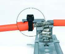 Extended range: Clamps the train Extended range: Clamps the train