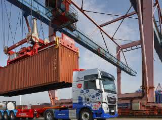 Eurogate optimizes transport processes at the Port of Hamburg