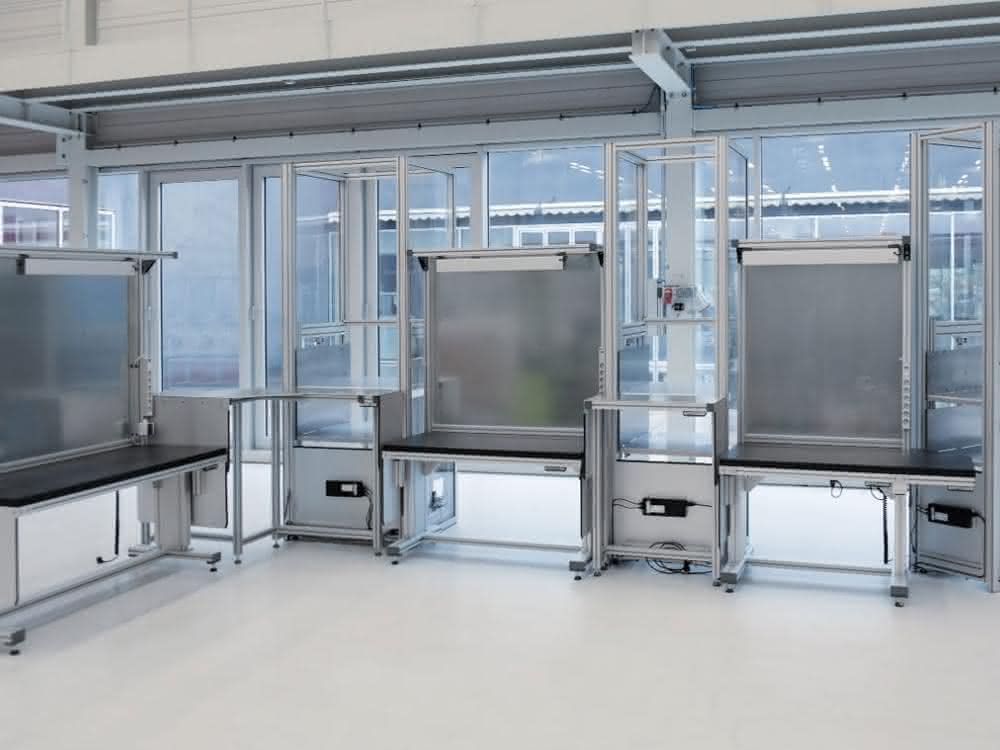 Minitec workstations