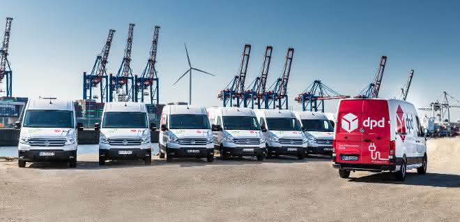 Emissionsfrei Pakete zustellen: Neun VW e-Crafter für DPD
