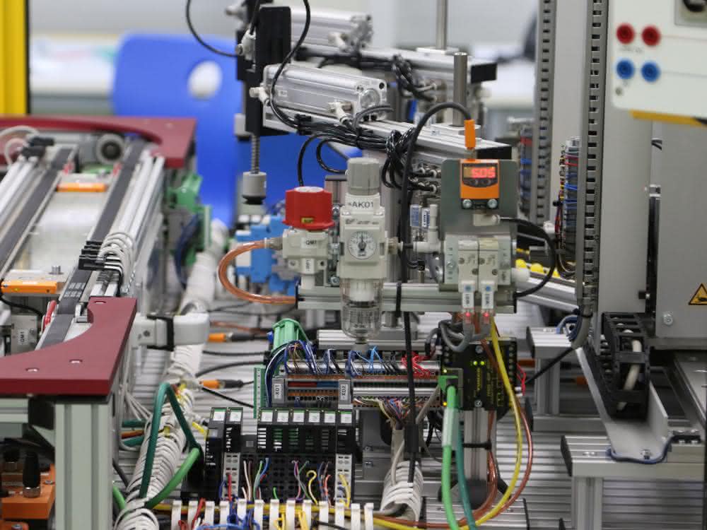 Education: Learning on an automated object