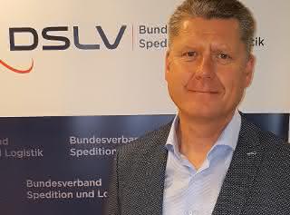 Tino Bauer neuer Chef des DSLV-Fachausschuss Schienengüterverkehr Tino Bauer neuer Chef des DSLV-Fachausschuss Schienengüterverkehr