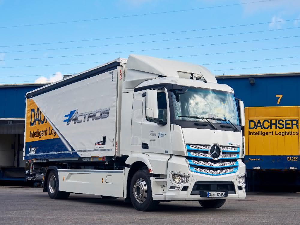 Mercedes-Benz eActros startet für Dachser in Stuttgart Mercedes-Benz eActros startet für Dachser in Stuttgart