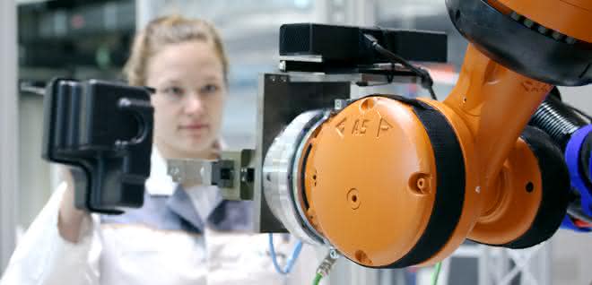 MRK: Robots recognize gestures and facial expressions