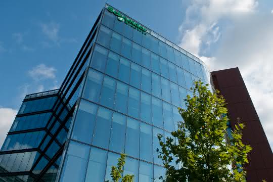 Fit für IIoT: Schneider Electric baut seine Advisor-Reihe aus