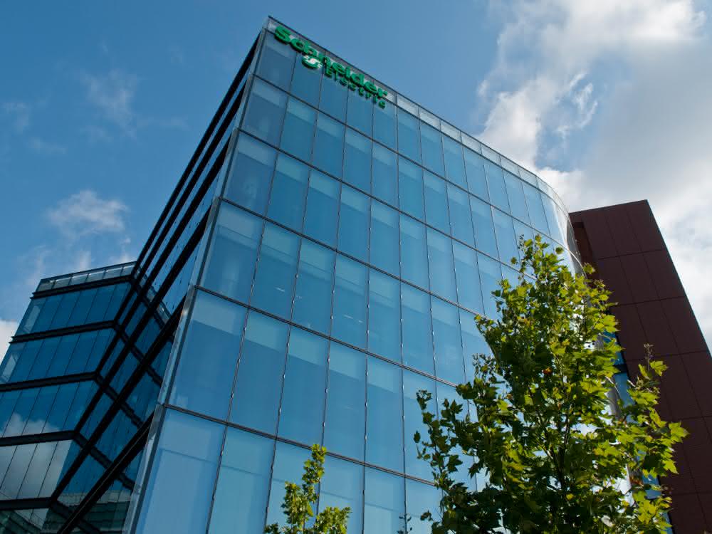 Fit for IIoT: Schneider Electric expands its Advisor series