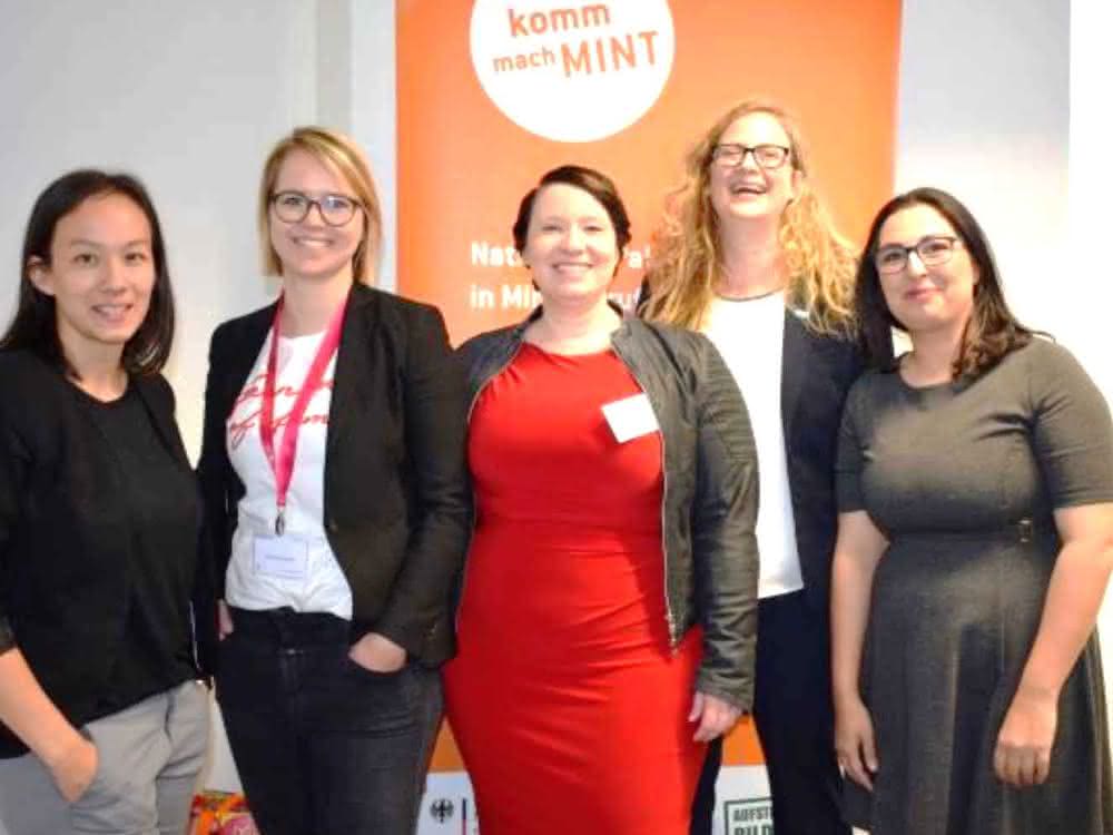 Slammerinnen beim Women-MINT-Slam 2019