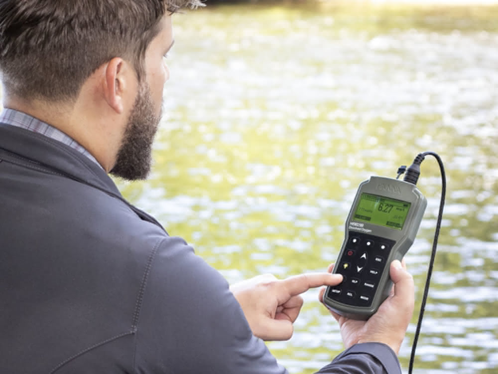 Die robusten Multimeter von Hanna Instruments eignen sich für Messungen unter freiem Himmel.