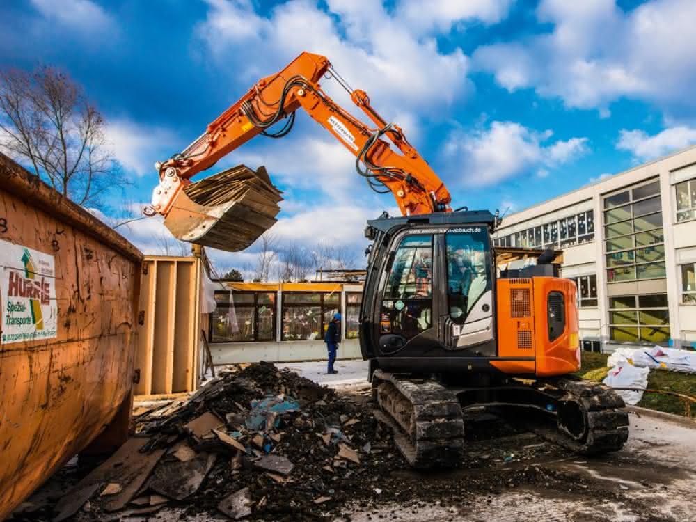 Hitachi ZX135US-6