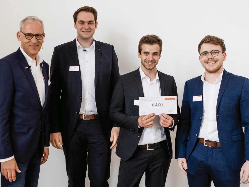Team FAUture.solutions wins 4flow challenge