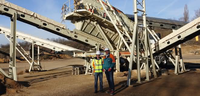 Aus Baugewerbe Unternehmermagazin 6\2019: Flexibler brechen mit semimobiler Anlage Aus Baugewerbe Unternehmermagazin 6\2019: Flexibler brechen mit semimobiler Anlage