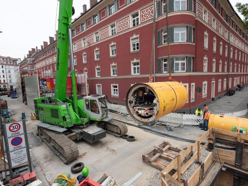 Raupentelekran 673 E von Sennebogen