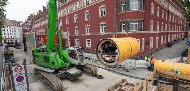 Raupentelekran 673 E von Sennebogen