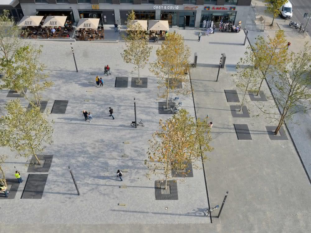 Naturstein-Facelift für Mercedes Platz in Berlin