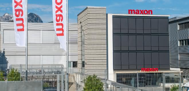 Maxon branding