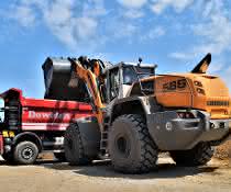 Radlader: Liebherr-Radlader L 586 XPower im Recycling-Einsatz