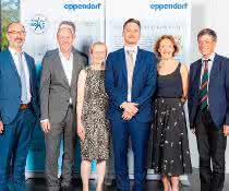 V.l.n.r.: Dr. Axel Jahns, Dr. Wilhelm Plüster, Prof. Laura Machesky, Dr. Georg Winter, Prof. Maria Leptin und Prof. Reinhard Jahn bei der Preisverleihung des Eppendorf Award for Young European Investigators 2019 Preisverleihung des Eppendorf Award for Young European Investigators 2019