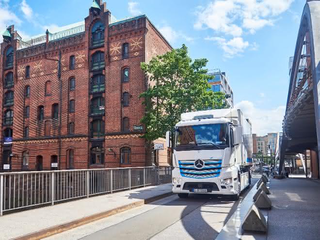 Elektro-Lkw im Praxiseinsatz: Nagel-Group fährt in Hamburg elektrisch
