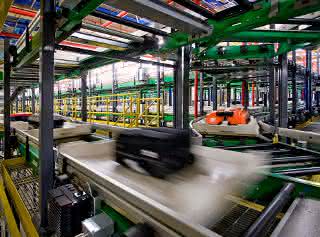 Baggage handling: Singapore Airport sorts with Beumer Baggage handling: Singapore Airport sorts with Beumer