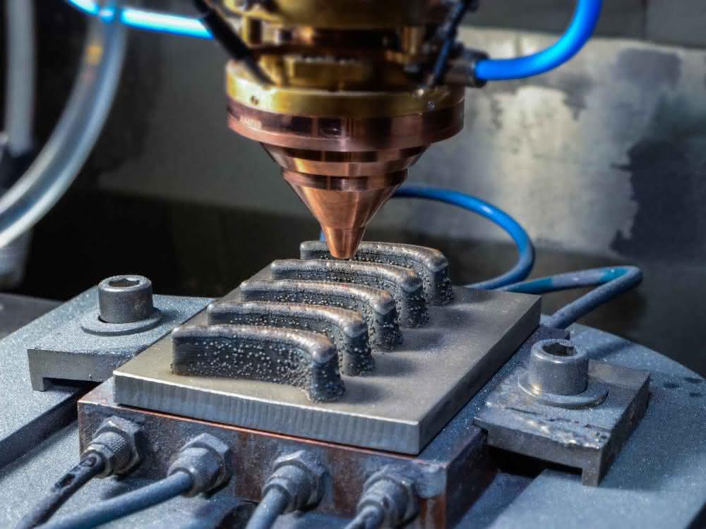 Laser powder cladding