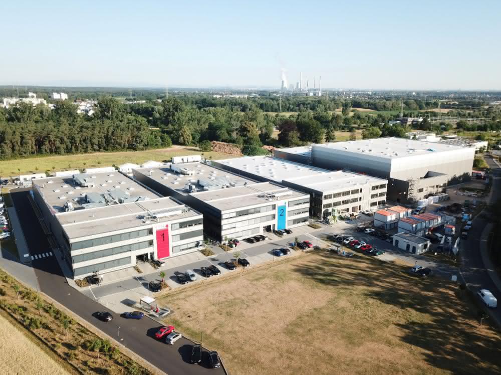 Joint venture for lithium-ion batteries: KION Group and BMZ Holding work together