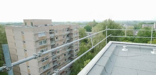 Gerüstsystem von Sifatec schützt Arbeiter