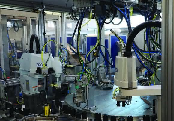 Networking of robot systems: Digital robot platform Networking of robot systems: Digital robot platform
