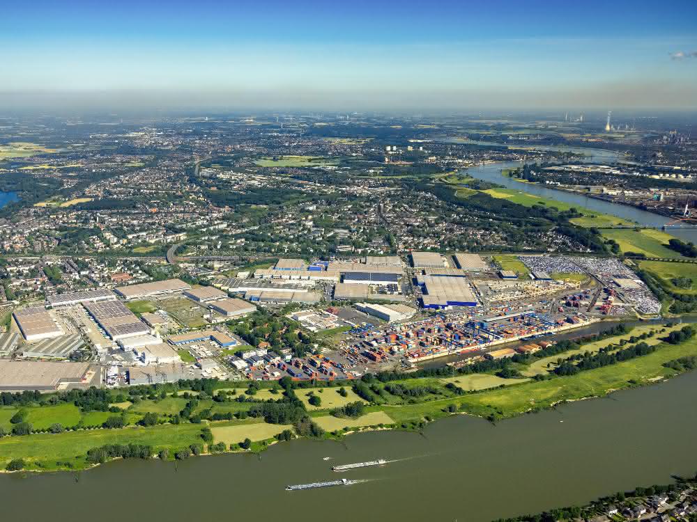 Half-year balance sheet: Port of Duisburg feels economic slowdown