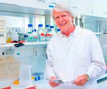 Ein wichtiger Schritt für die regenerative Medizin – MHH-Professor Heiner Niemann hat eine neue Generation von Stammzellen mitentwickelt. Ein wichtiger Schritt für die regenerative Medizin – MHH-Professor Heiner Niemann hat eine neue Generation von Stammzellen mitentwickelt.