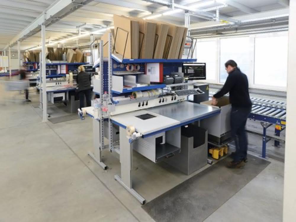 Aus materialfluss SPEKTRUM 2019: Arbeitsplätze flexibel gestalten Aus materialfluss SPEKTRUM 2019: Arbeitsplätze flexibel gestalten