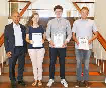 Award for young talent: Geis Group honors university graduates with logistics award Award for young talent: Geis Group honors university graduates with logistics award