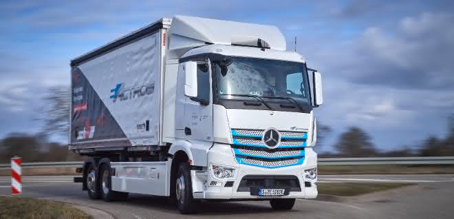 Elektro-Lkw im Praxiseinsatz: Mercedes-Benz eActros bewährt sich bei Logistik Schmitt