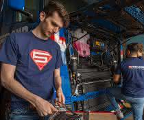 Academy founded: Gustav Seeland trains heavy lift experts Academy founded: Gustav Seeland trains heavy lift experts
