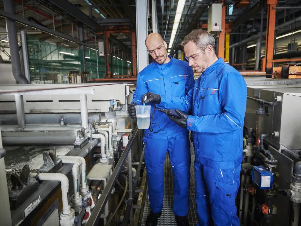 Chemical protective clothing Protective clothing