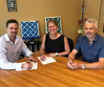 Signing the contracts