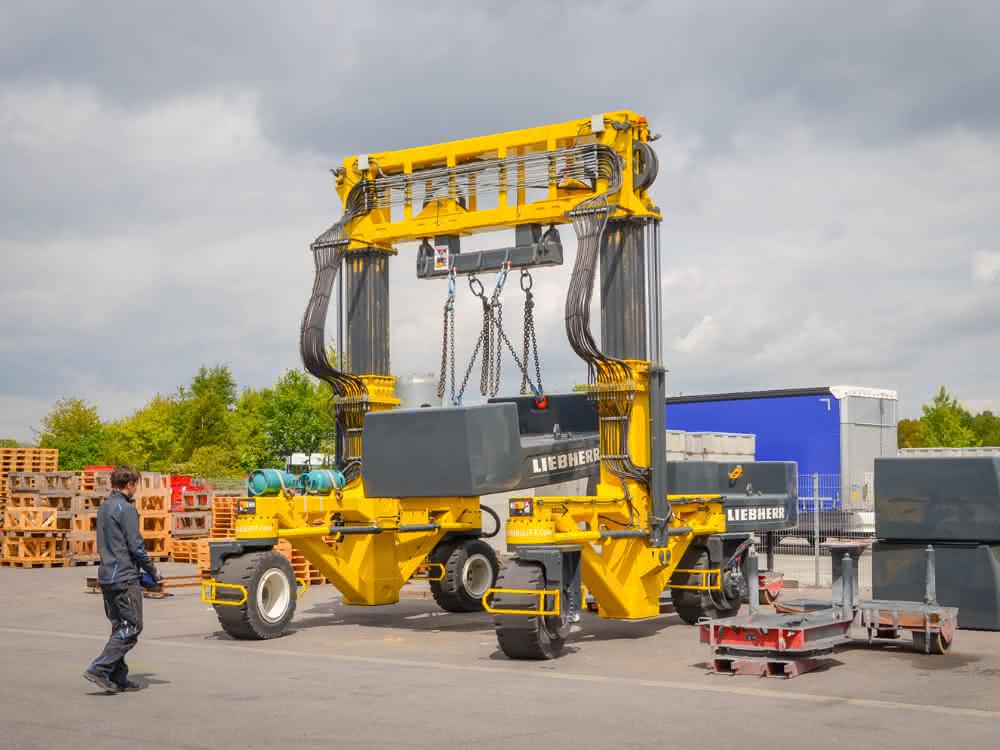 Mobile gantry crane: Heavy-duty solution for concrete