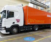 Environmentally friendly CNG truck: Gebrüder Weiss and Henkel step on the gas together