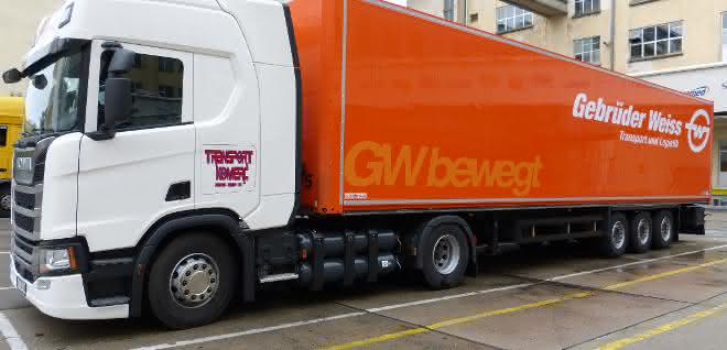 Umweltfreundlicher CNG-Lkw: Gebrüder Weiss und Henkel geben gemeinsam Gas
