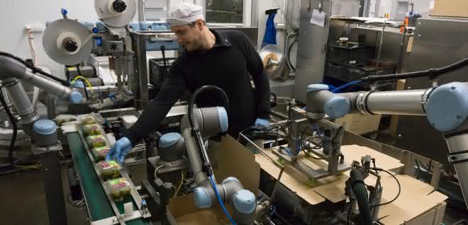 Roboter-Einsatz bei Atria Scandinavia Roboter-Einsatz bei Atria Scandinavia