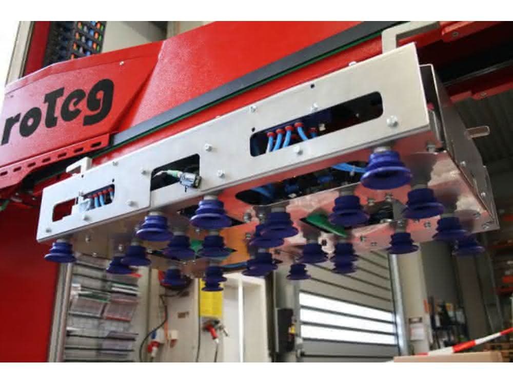 Multifunctional gripper