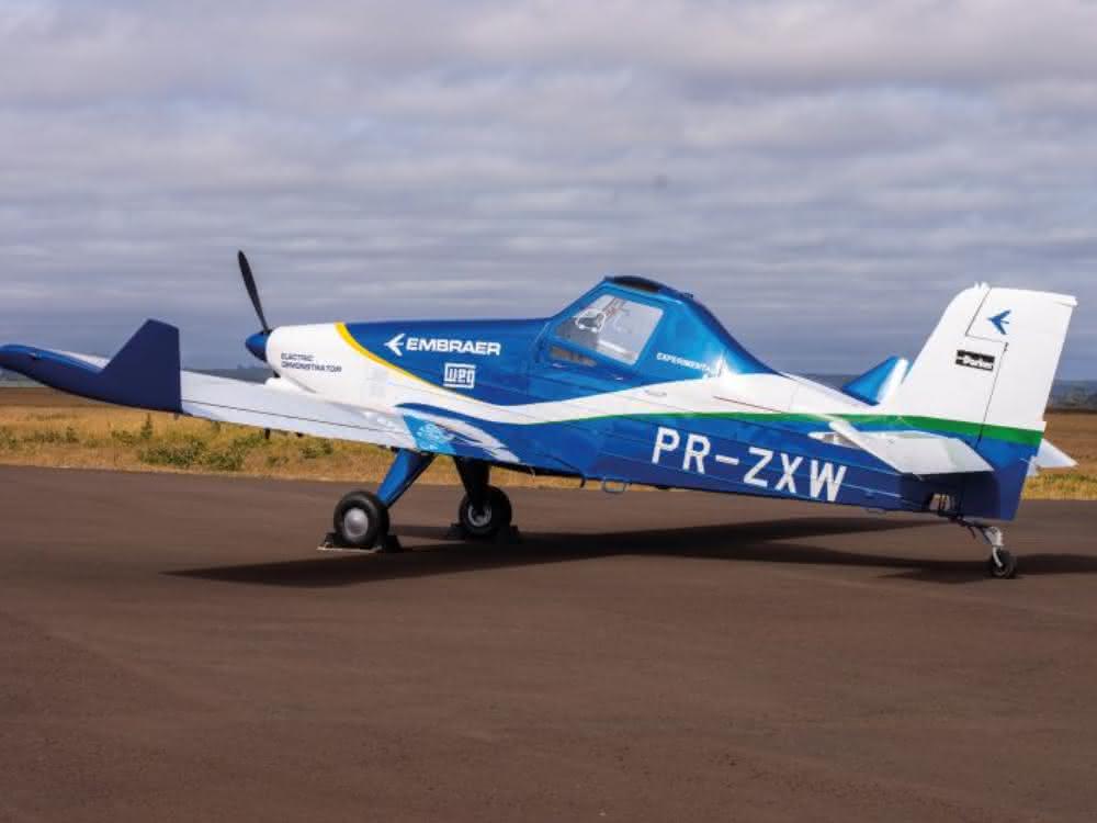 Single-engine aircraft based on the EMB-203 Ipanema