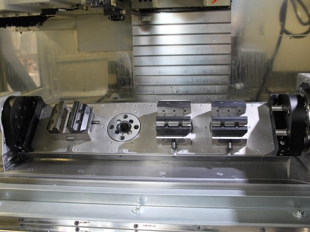 Three Gressel centric clamps C2 125