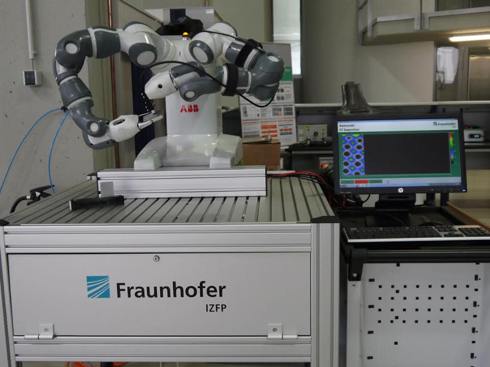 Quality assurance: Robot sensor system inspects hybrid components