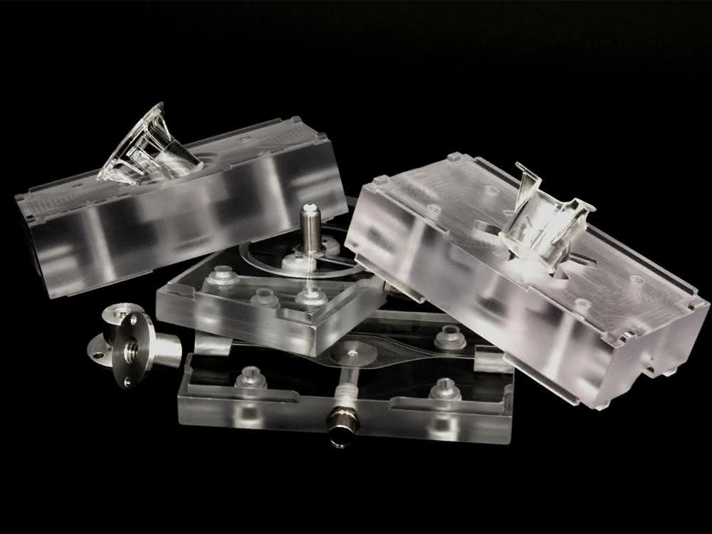 DynaMiTES (Dynamic Micro Tissue Engineering System). Ein mikrofluidikbasiertes Testsystem für tierversuchsfreie Arzneimitteltests mit Hilfe von dreidimensionalen Zellkulturmodellen. Testsystem DynaMiTES (Dynamic Micro Tissue Engineering System)