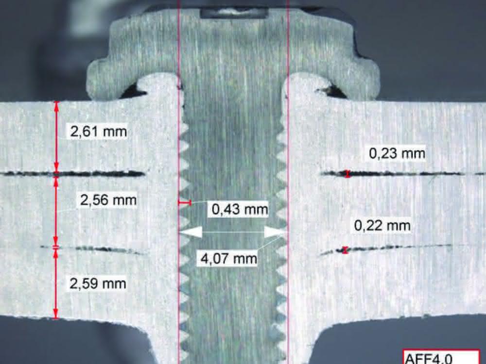 Three-layer sheet metal connection
